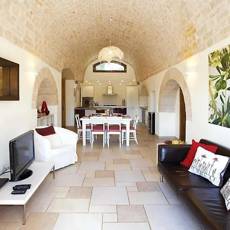 Trulli Acquarula * Alberobello